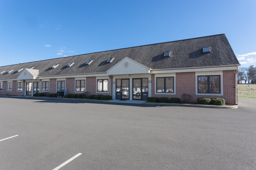 406-408 E Pennsylvania Blvd, Feasterville Trevose, PA for lease - Building Photo - Image 1 of 26