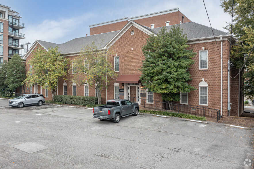 2908-2910 Poston Ave, Nashville, TN for lease - Building Photo - Image 2 of 5