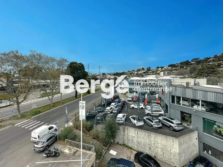 Office in Le Cannet for sale - Building Photo - Image 3 of 4