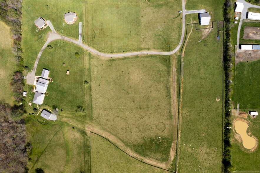 The Barn at Young Harris portfolio of 5 properties for sale on LoopNet.com - Building Photo - Image 3 of 117