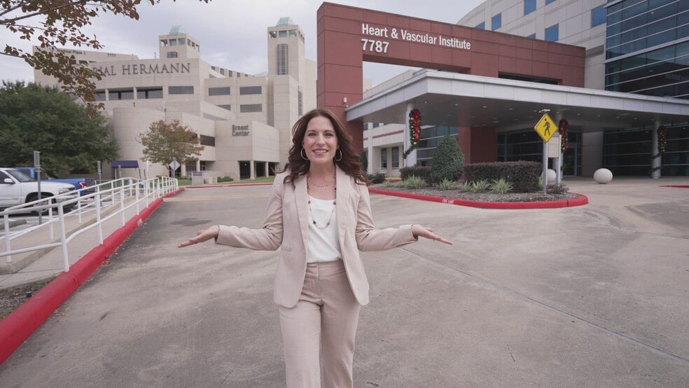 7737 Southwest Fwy, Houston, TX for lease - Commercial Listing Video - Image 2 of 20