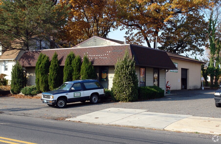325 E Clements Bridge Rd, Runnemede, NJ for sale - Primary Photo - Image 1 of 1