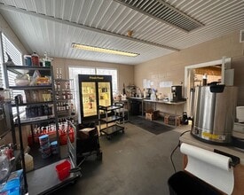 407 Mount Nebo Rd, Pittsburgh, PA for lease Interior Photo- Image 2 of 4
