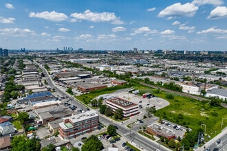 2300 Sheppard Ave W, Toronto, ON - AERIAL  map view