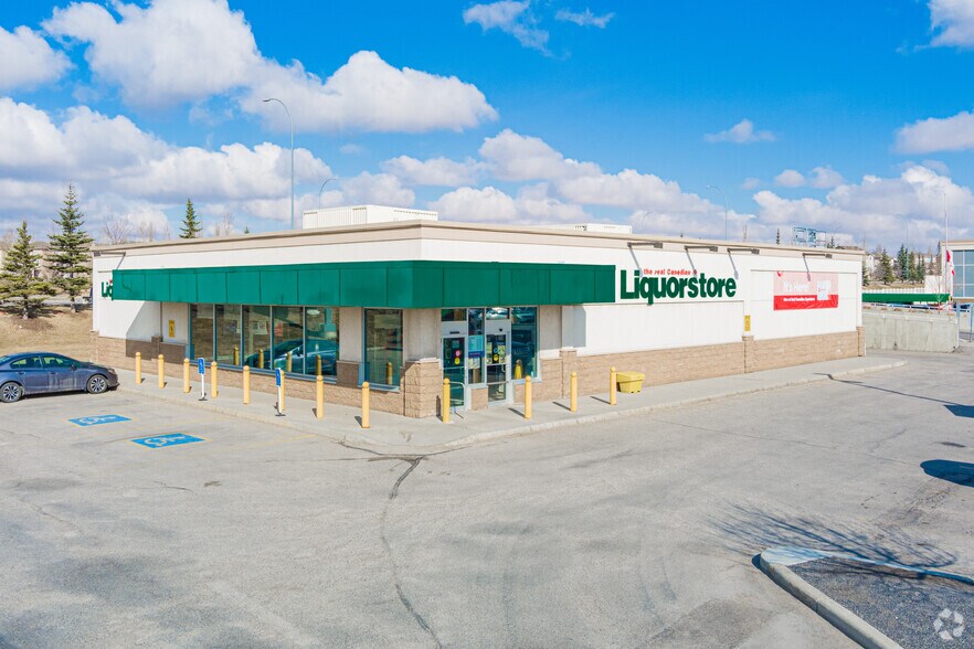 20 Country Village Rd NE, Calgary, AB for sale - Primary Photo - Image 1 of 1