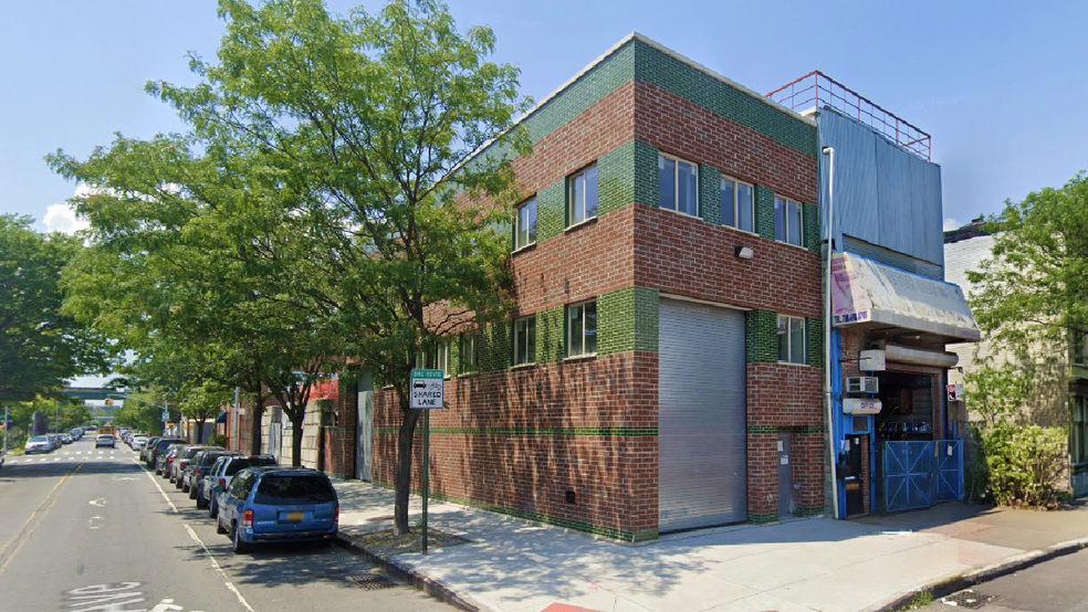 102 Williams Ave, Brooklyn, NY for sale - Building Photo - Image 1 of 9