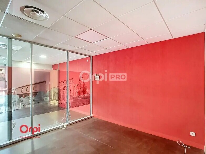 Office in Rezé for sale - Interior Photo - Image 3 of 6