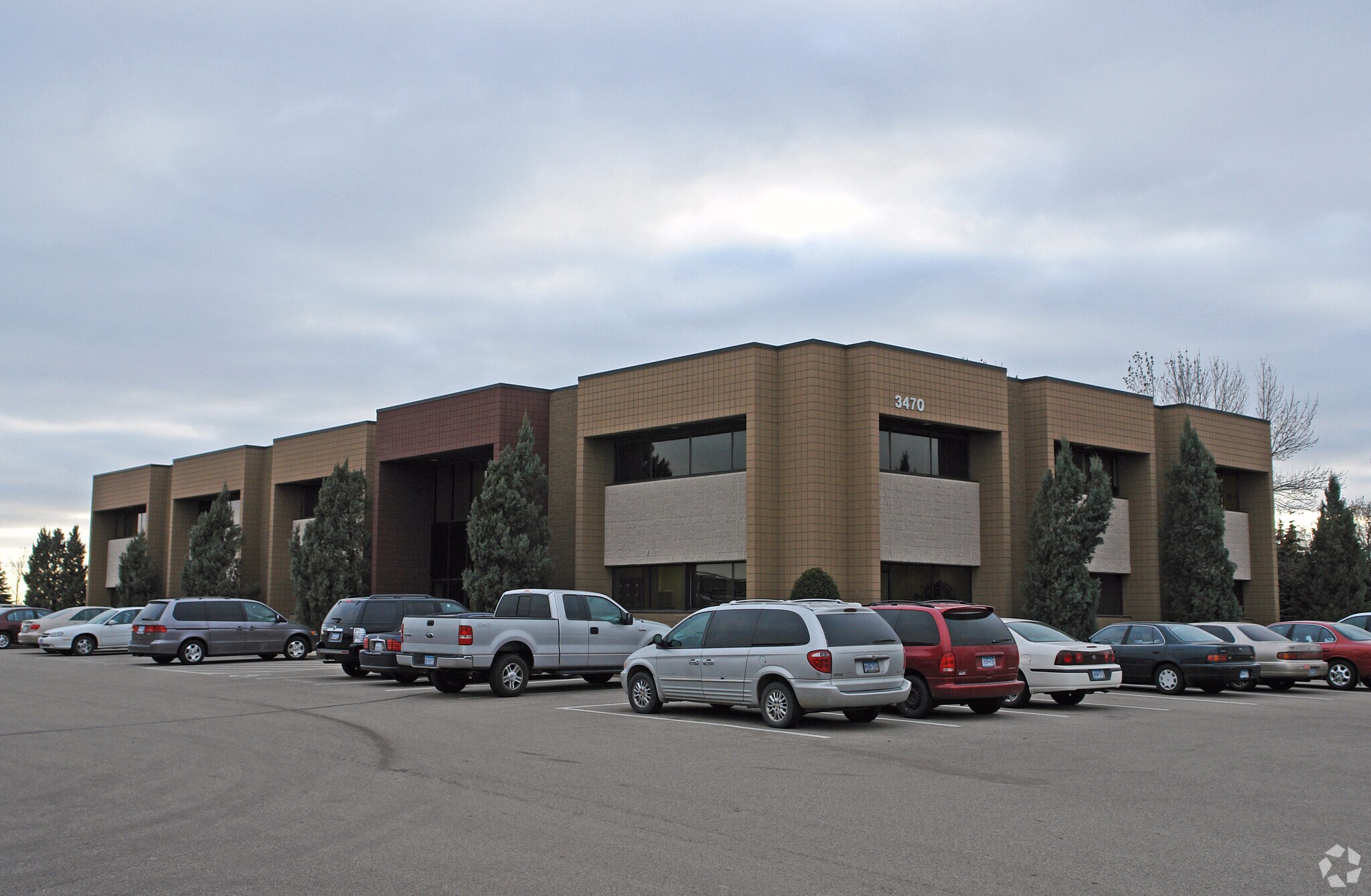 3470 Washington Dr, Eagan, MN 55122 Yankee Square Office II