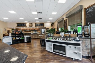 499 State Rd, Plymouth MA - Pub