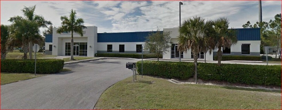 201 Waldo Ave, Lehigh Acres, FL for sale - Building Photo - Image 1 of 1