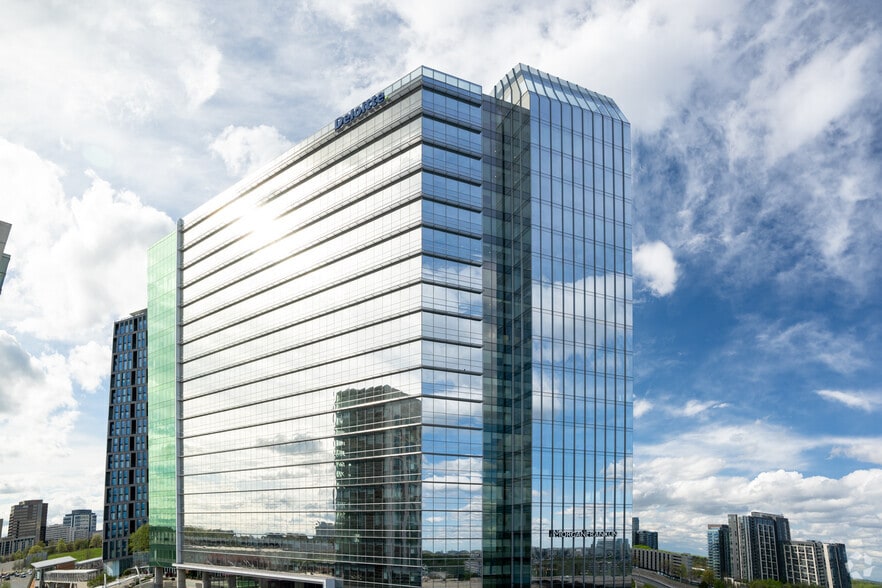 7900 Tysons One Pl, McLean, VA for lease - Primary Photo - Image 1 of 15