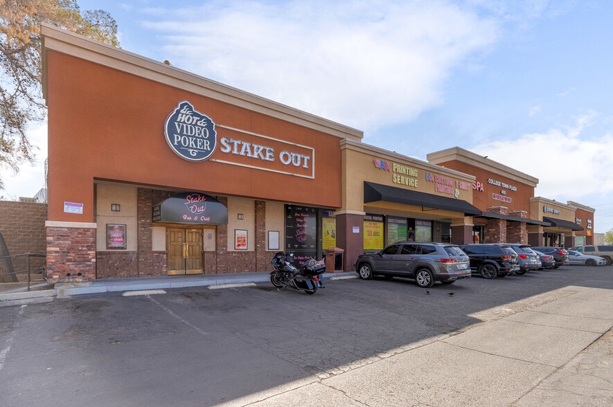 4800 S Maryland Pky, Las Vegas, NV for lease - Building Photo - Image 2 of 5