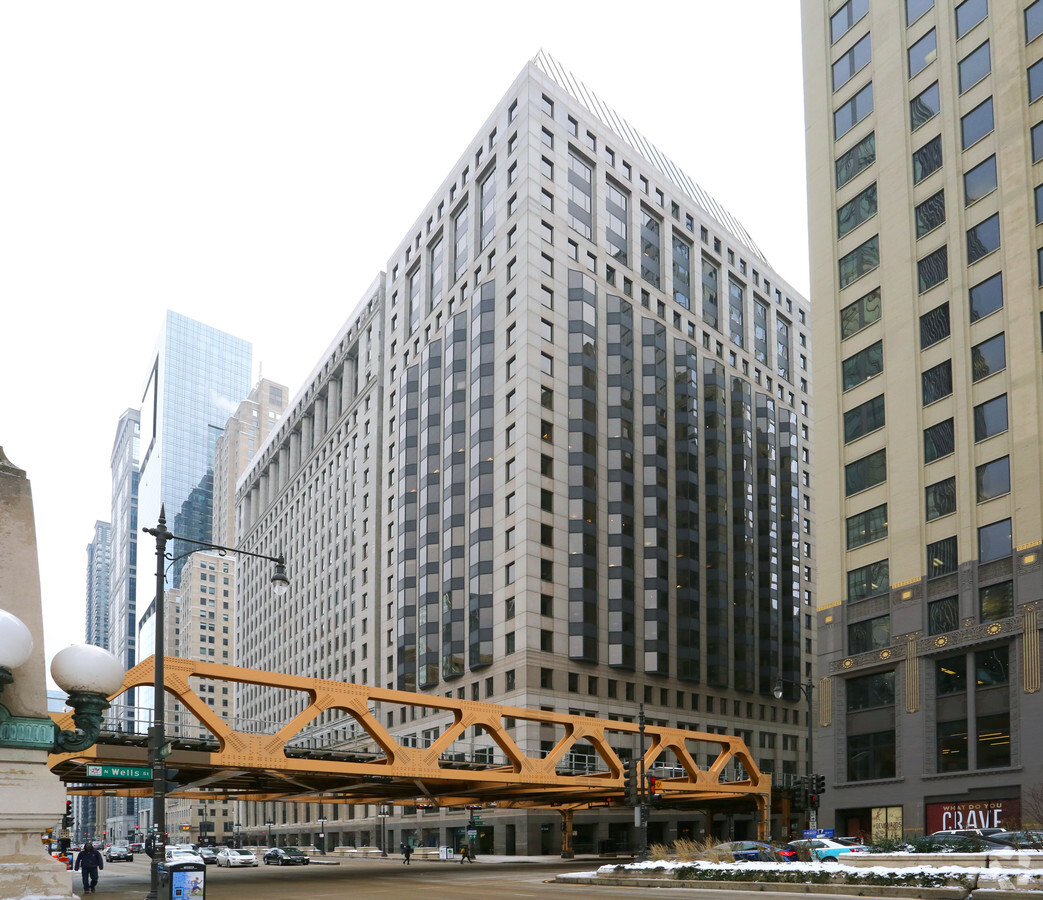 222 N LaSalle St, Chicago, IL, 60601 - Retail Space For Lease | LoopNet.com