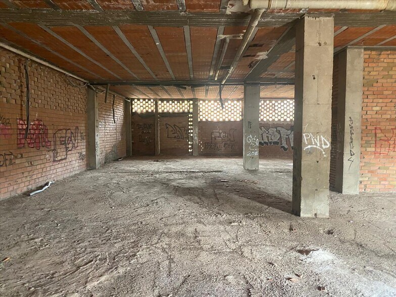 Retail in Ciudad Real for sale - Building Photo - Image 2 of 11