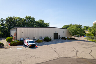 183 Spring Run Road Ext, Coraopolis, PA for lease Building Photo- Image 2 of 5