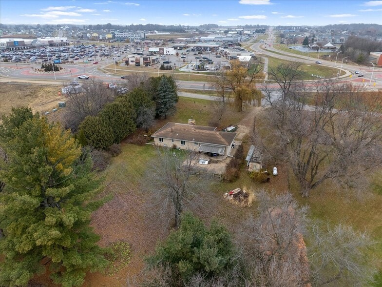 3173 McComb Rd, Stoughton, WI for sale - Aerial - Image 3 of 8