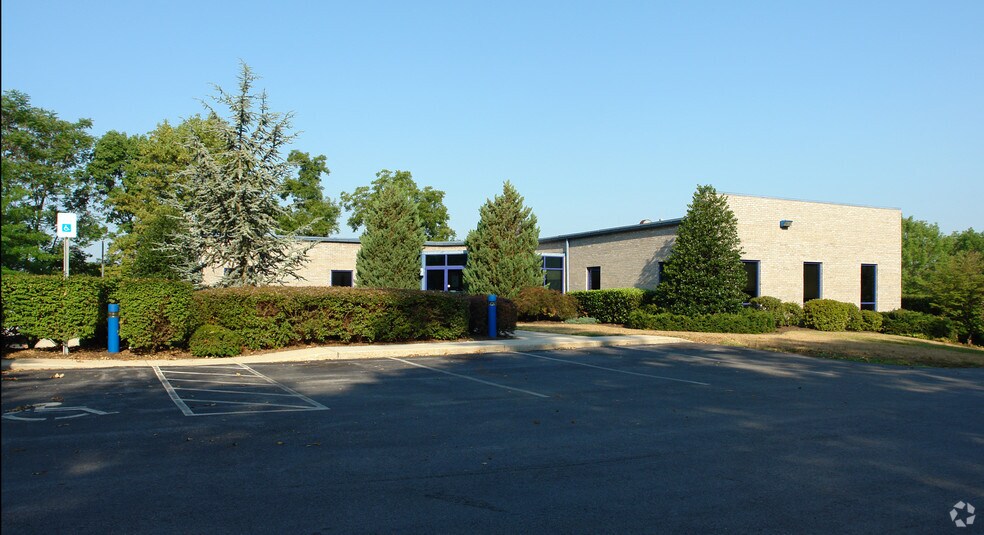 106 Western Maryland Pky, Hagerstown, MD for sale - Building Photo - Image 2 of 2