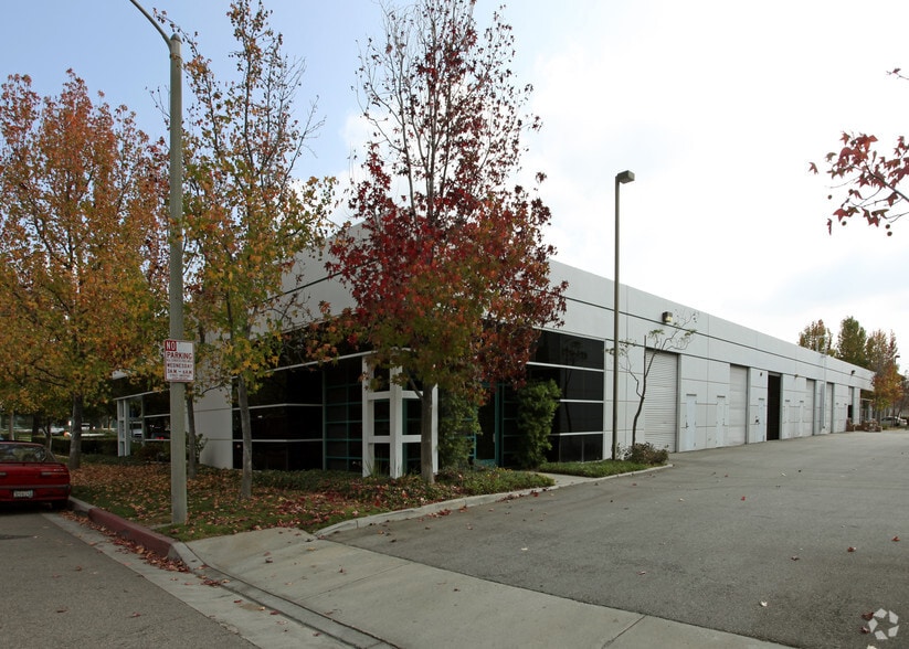 2238 N Glassell St, Orange, CA for lease - Building Photo - Image 2 of 2