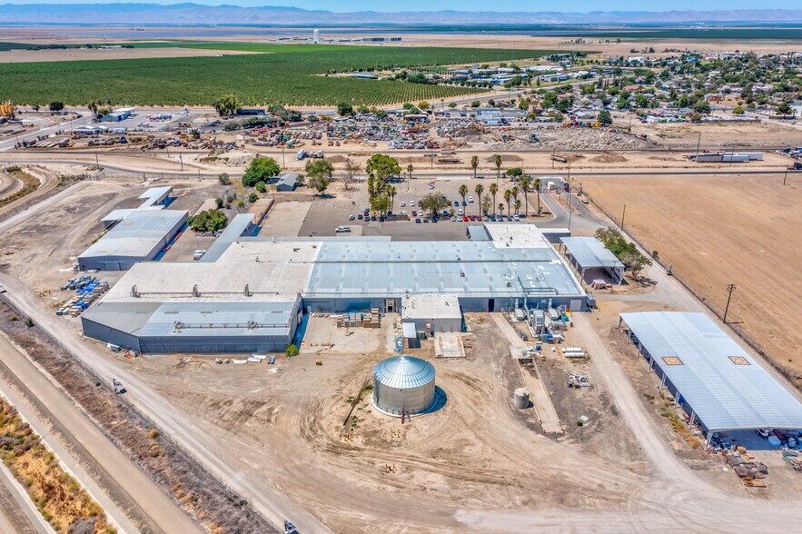 1269 Marie St, Mendota, CA 93640