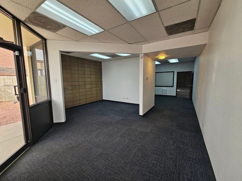 2930-2938 Janitell Rd, Colorado Springs, CO for lease - Interior Photo - Image 2 of 6