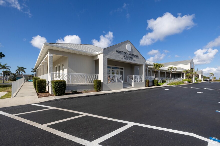 1107 W Marion Ave, Punta Gorda, FL for sale - Primary Photo - Image 1 of 1