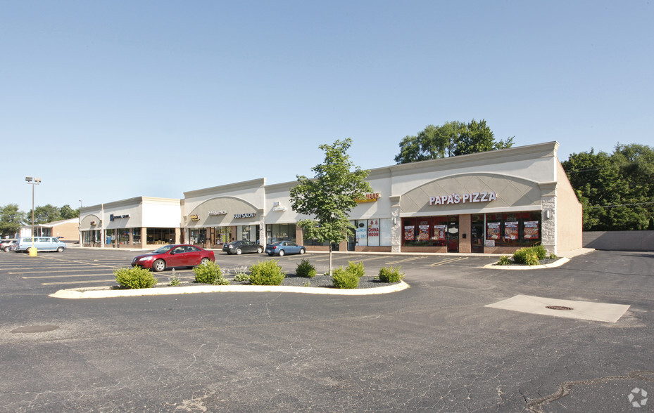 34706-34746 Plymouth Rd, Livonia, MI for lease - Primary Photo - Image 1 of 13