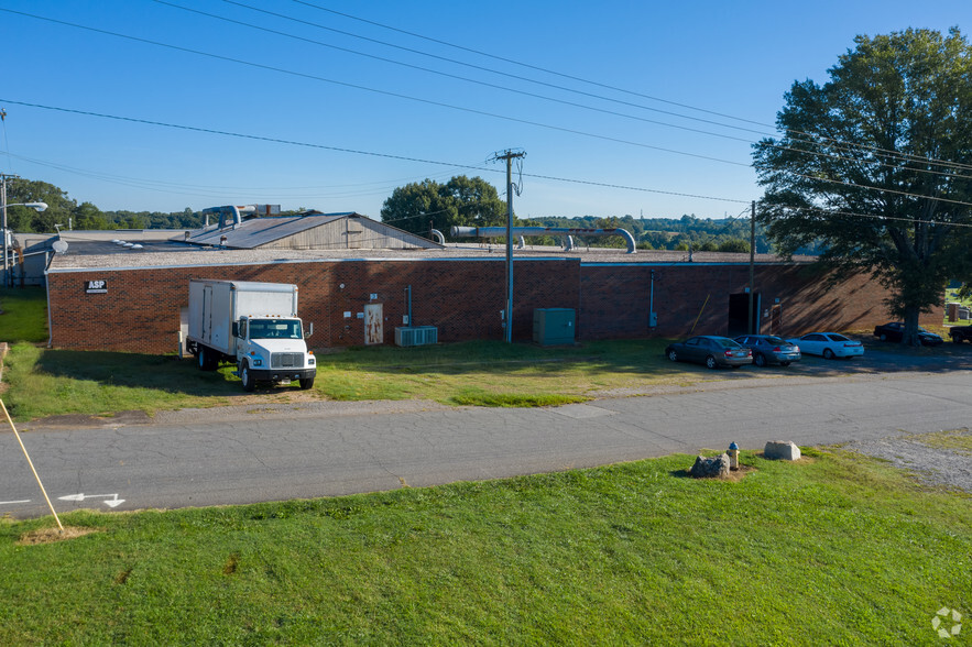 115 E Cemetery St, Maiden, NC for sale - Primary Photo - Image 1 of 1