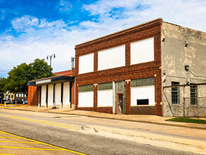 11 NW 8th St, Oklahoma City, OK for lease Building Photo- Image 2 of 6