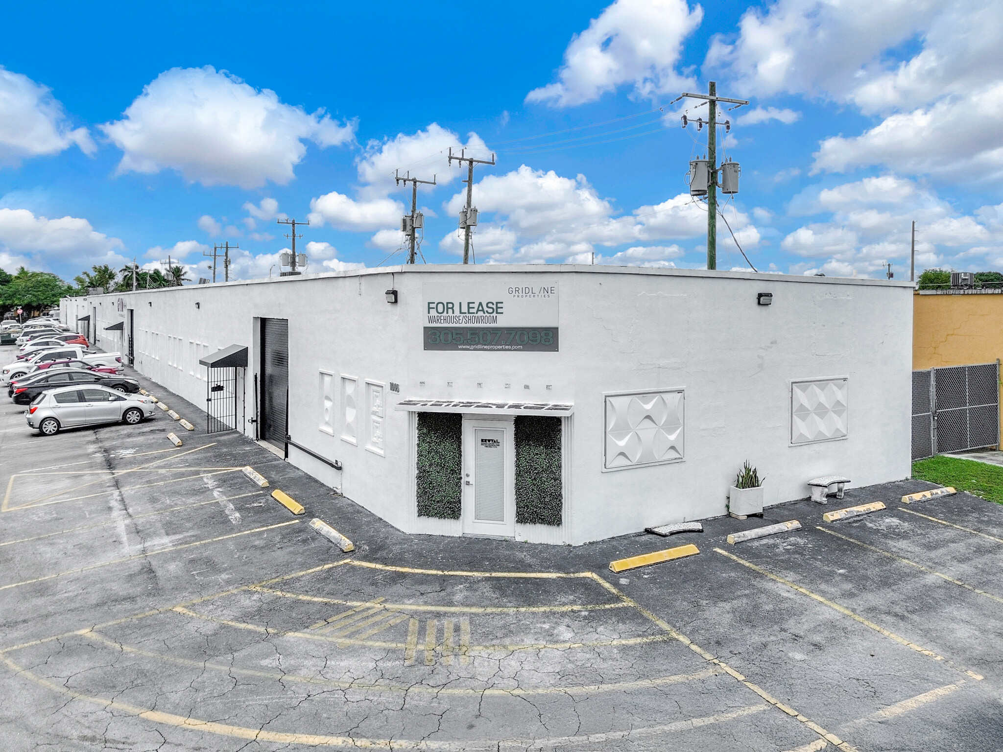 1095 E 15th St, Hialeah, FL for lease Building Photo- Image 1 of 8