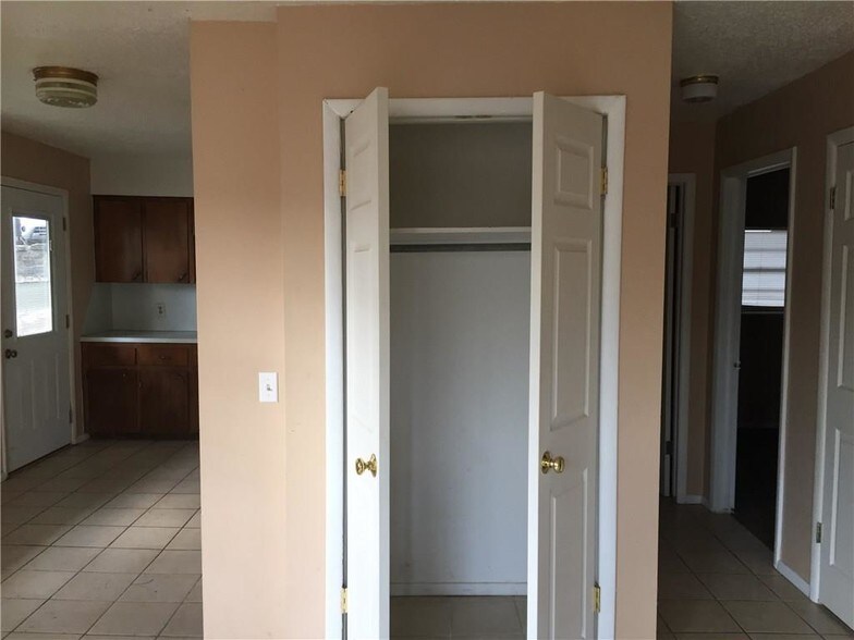 32 Kingshighway, Eureka Springs, AR for sale - Primary Photo - Image 1 of 1