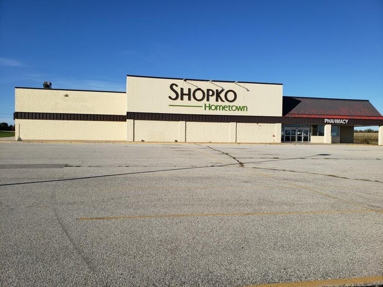 819 11th Ave SW, Waukon, IA for sale - Building Photo - Image 1 of 1