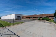 5400 Perry Dr, Waterford MI - Industrial Property