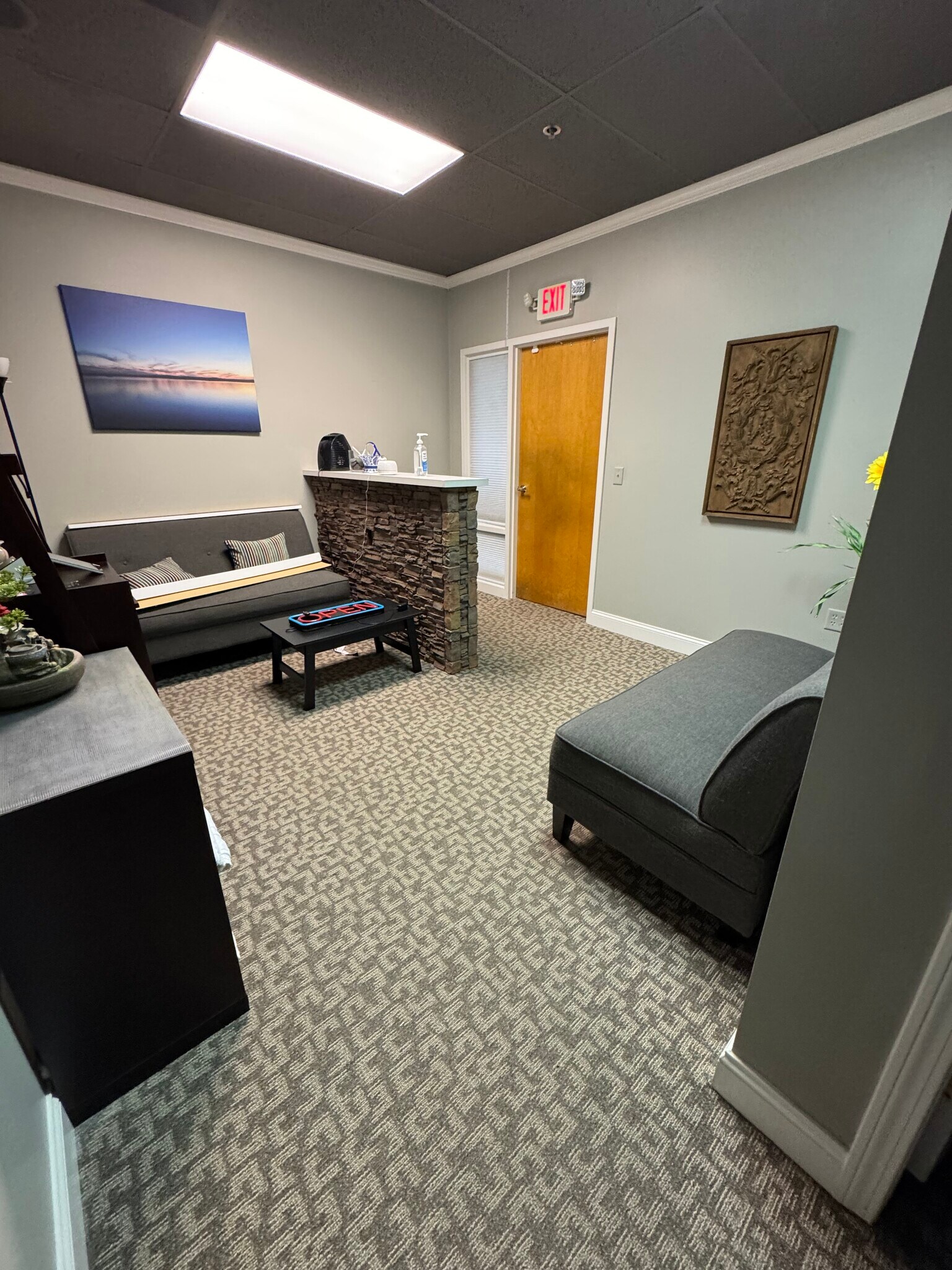 285 Central St, Leominster, MA for lease Interior Photo- Image 1 of 7