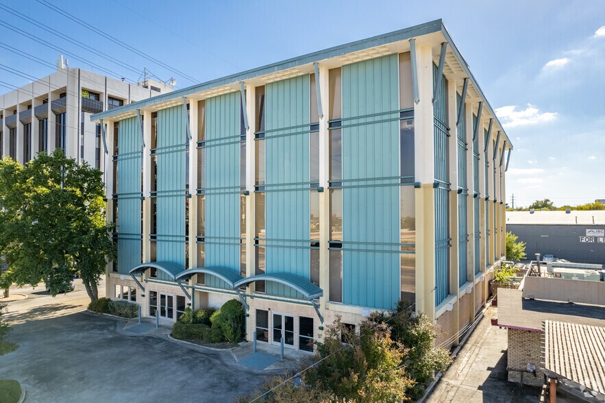 830 NE Loop 410, San Antonio, TX for sale - Building Photo - Image 1 of 1