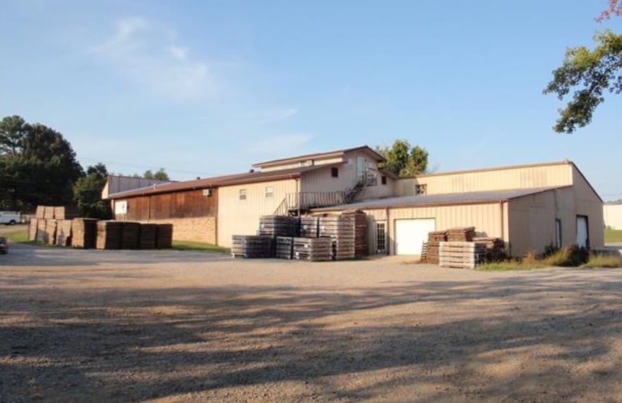 5128 Highway 100, Lyles, TN for sale - Primary Photo - Image 1 of 1