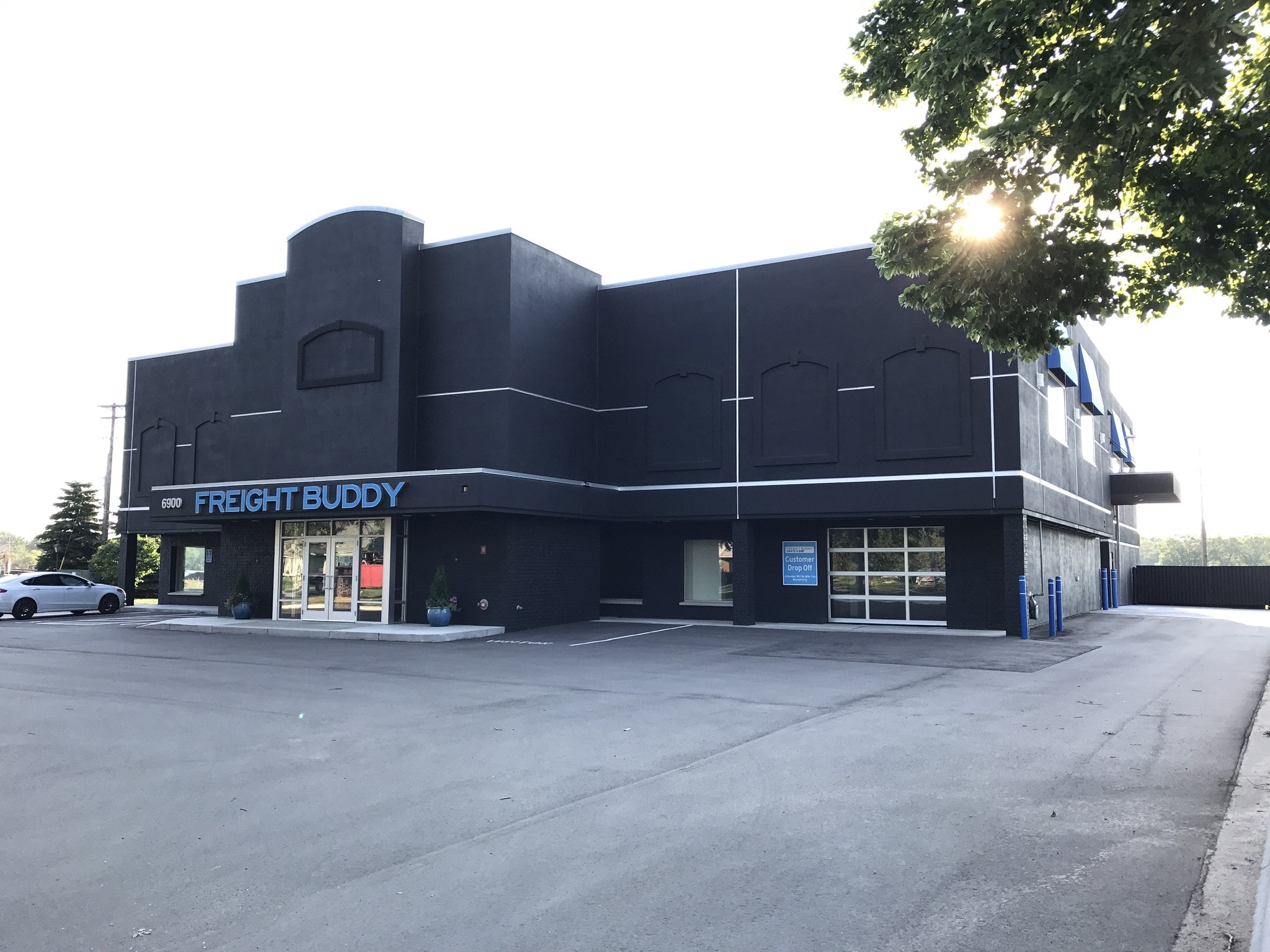 6900 W Broadway Ave, Minneapolis, MN for sale Building Photo- Image 1 of 28