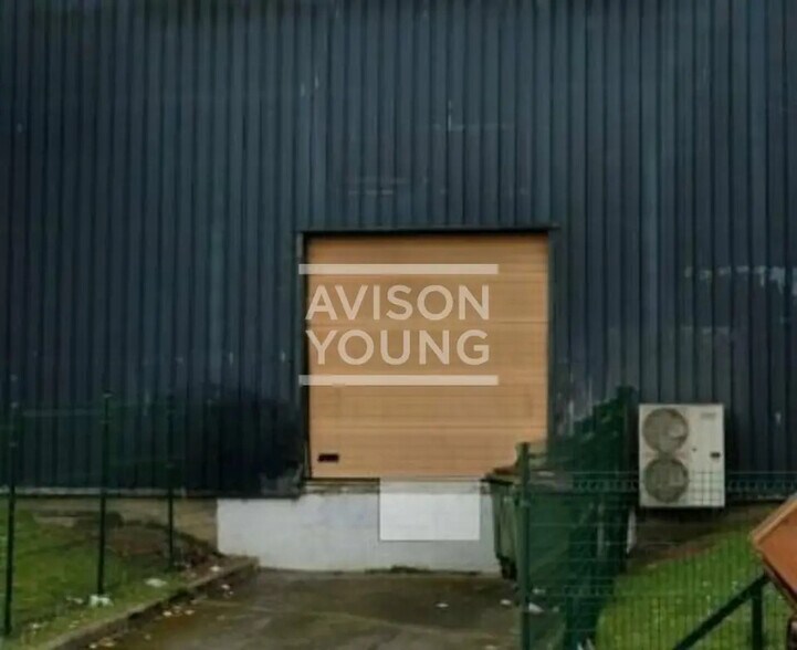 Flex in Bobigny for lease - Building Photo - Image 2 of 3