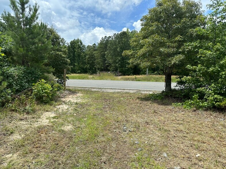 22361 US Route 1 Hwy, Ruther Glen, VA for sale - Building Photo - Image 2 of 9