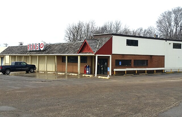 423 Arizona Ave, Holton, KS for sale - Primary Photo - Image 1 of 1