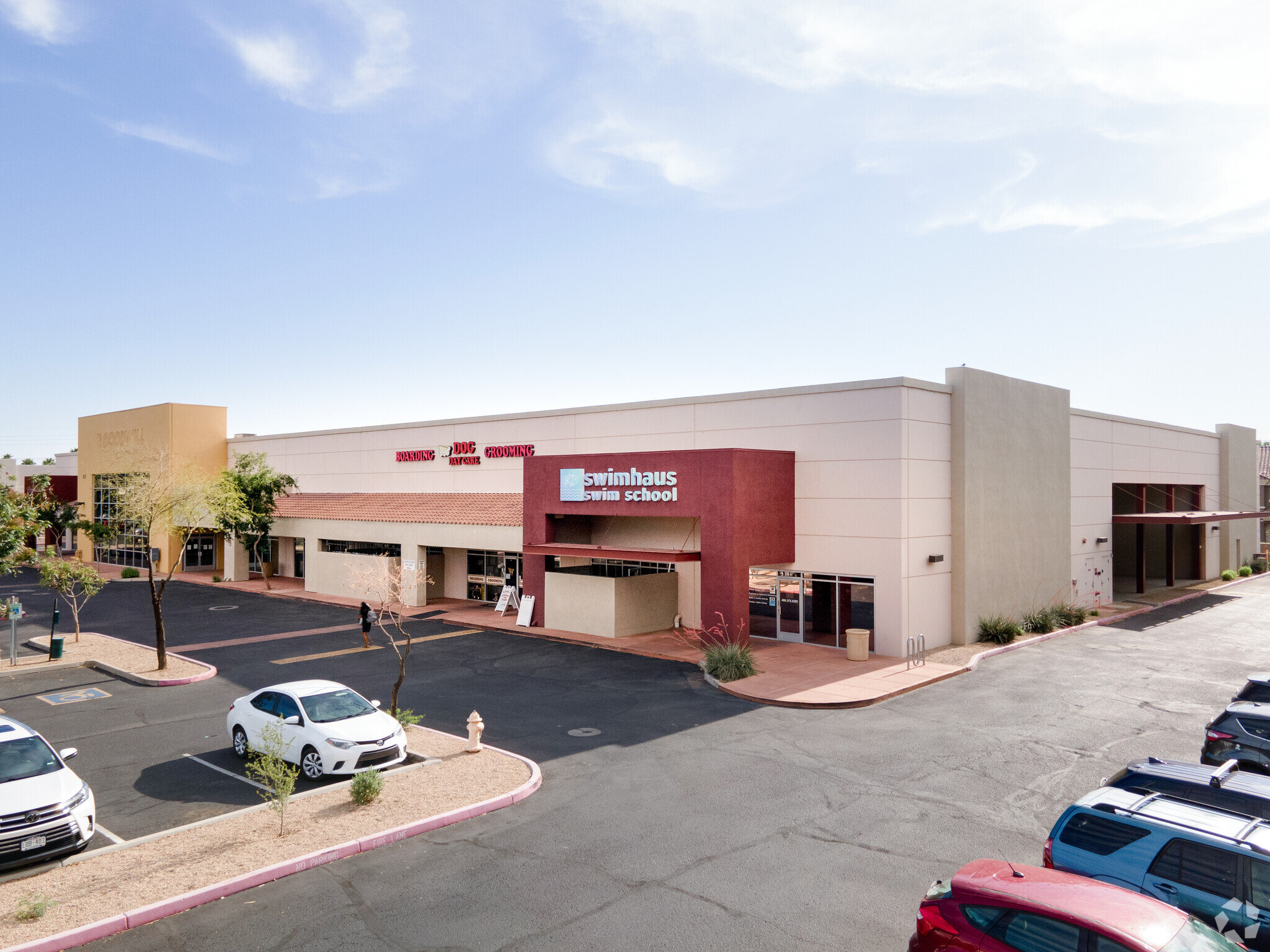 868 N Gilbert Rd, Gilbert, AZ for lease Primary Photo- Image 1 of 27