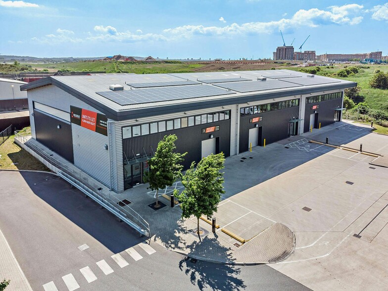 1 Reef St, Dagenham for lease - Building Photo - Image 3 of 5