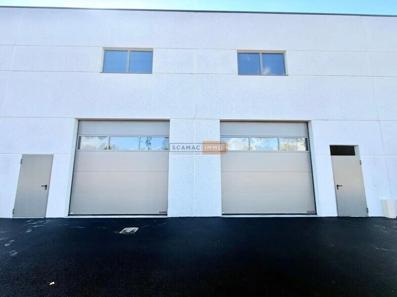 Industrial in Le Muy for lease - Building Photo - Image 1 of 5