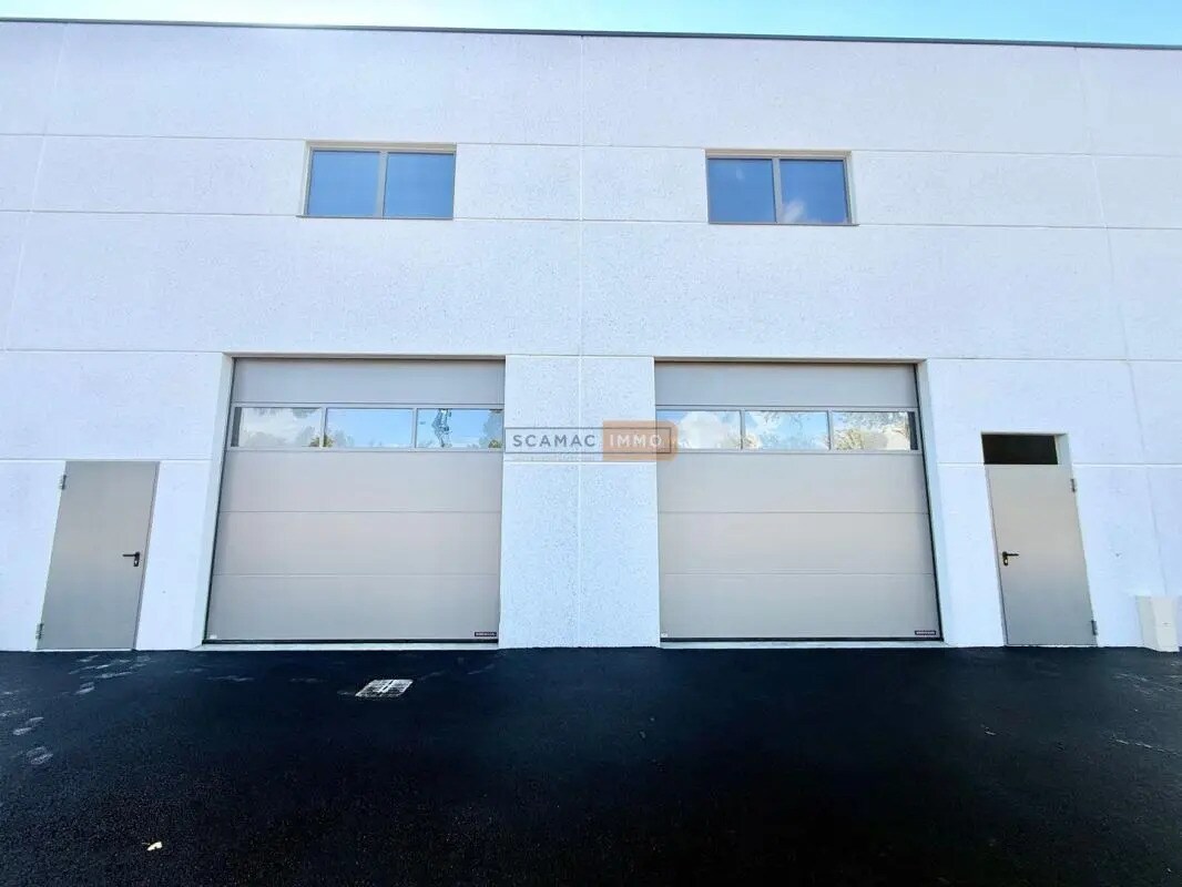 Industrial in Le Muy for lease Building Photo- Image 1 of 6