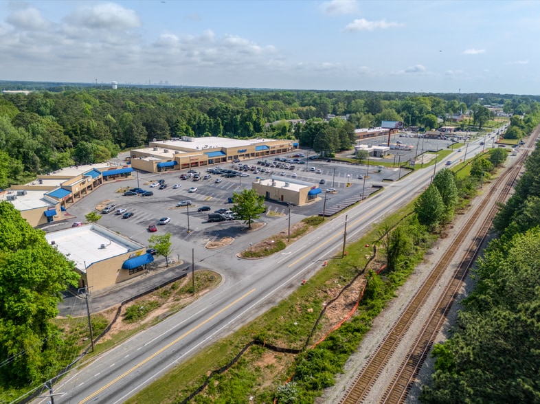 3435-3461 Roosevelt Hwy, Red Oak, GA for lease - Building Photo - Image 3 of 12