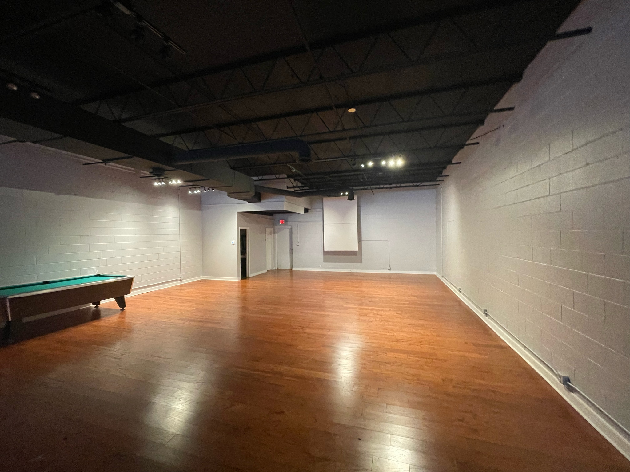 401-435 England St, Ashland, VA for lease Interior Photo- Image 1 of 2