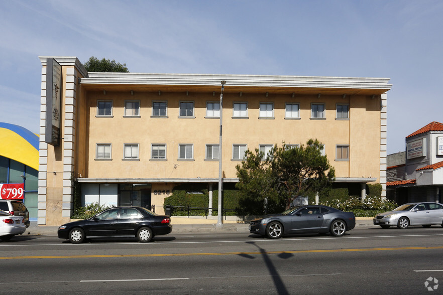 8215 Van Nuys Blvd, Panorama City, CA for lease - Building Photo - Image 2 of 4