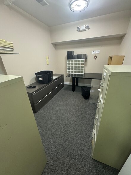 9 Park Ave, Rutherford, NJ for lease - Building Photo - Image 3 of 5