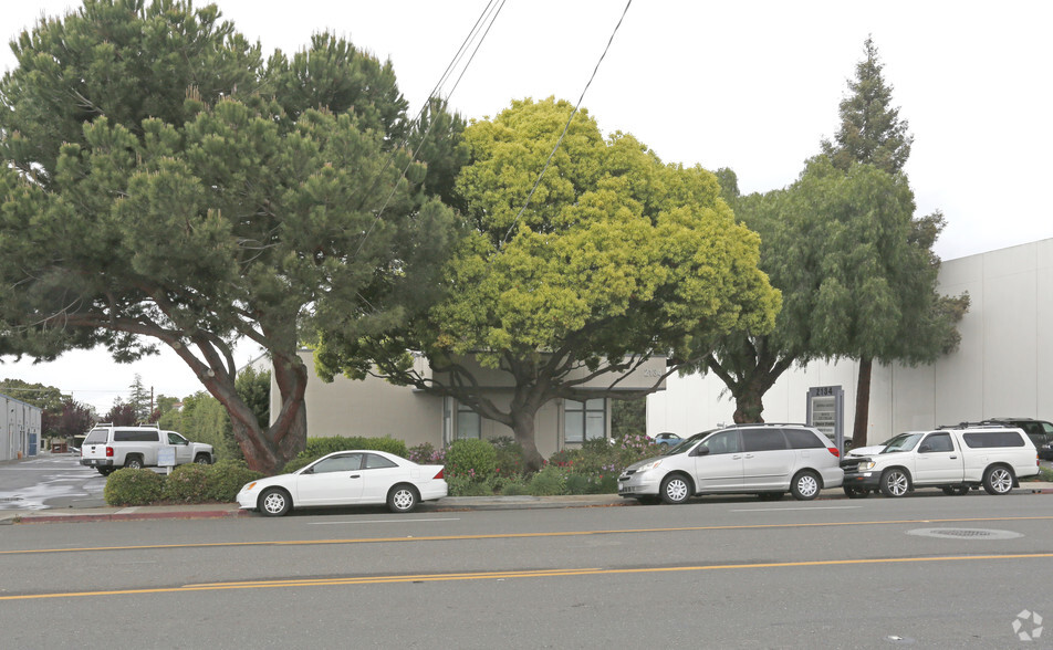 2134 Old Middlefield Way, Mountain View, CA for lease - Building Photo - Image 3 of 5