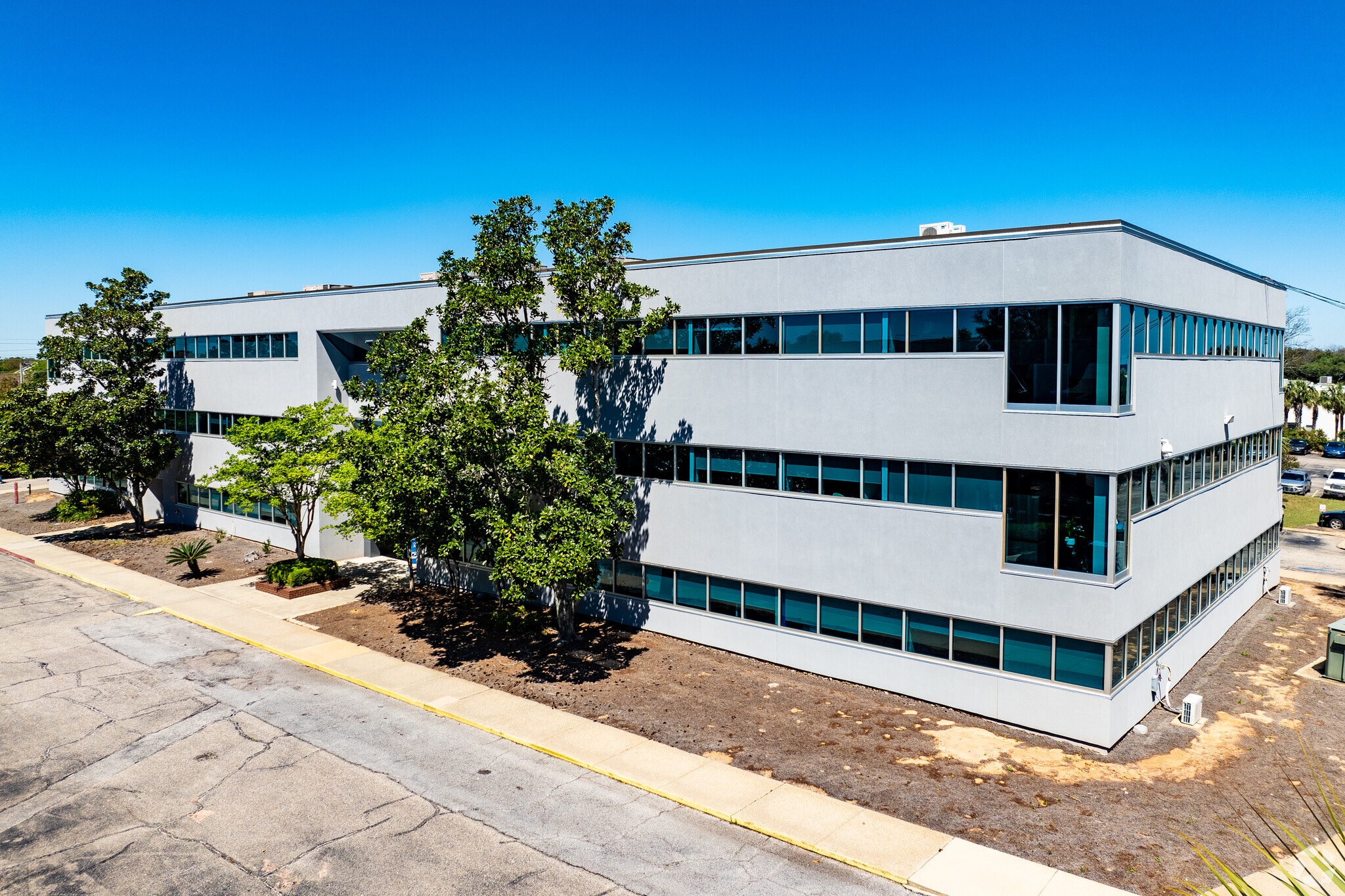 Quietwater Business Park portfolio of 6 properties for sale on LoopNet.com Primary Photo- Image 1 of 7