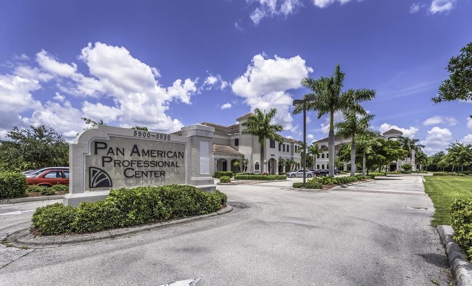 5920 Pan American Blvd, North Port, FL for lease - Building Photo - Image 1 of 37